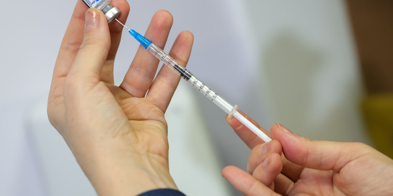 Casos de rinovírus, metapneumovírus e Sars-CoV-2 voltam a subir