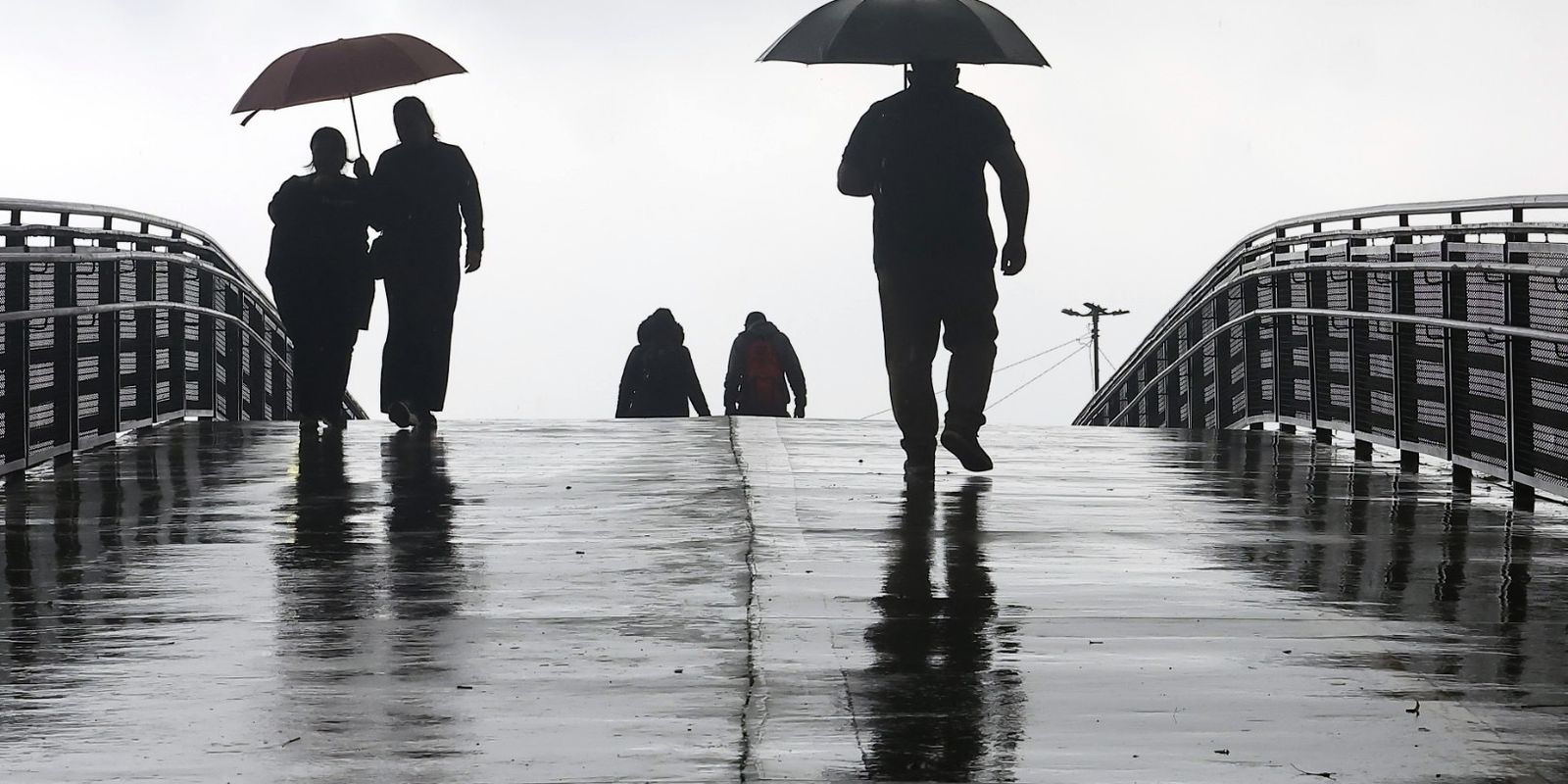 Chuva forte e granizo atingem SP; Defesa Civil emite 15 alertas