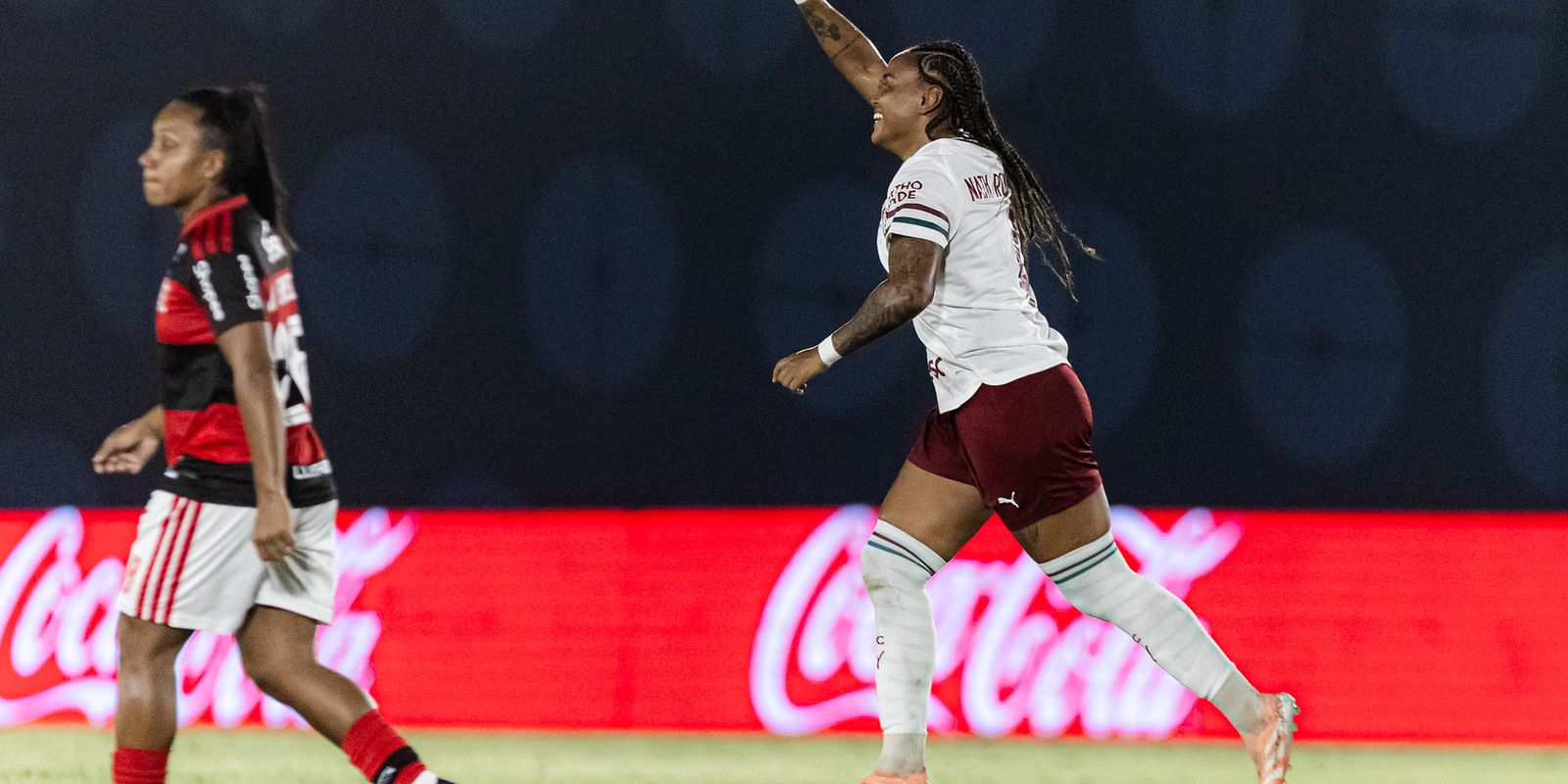 Fluminense bate Flamengo por 2 a 1 e leva vantagem nas quartas