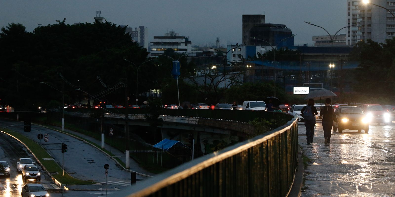 INMET alerta chuvas e tempestades avançam no Centro-Oeste e Sudeste