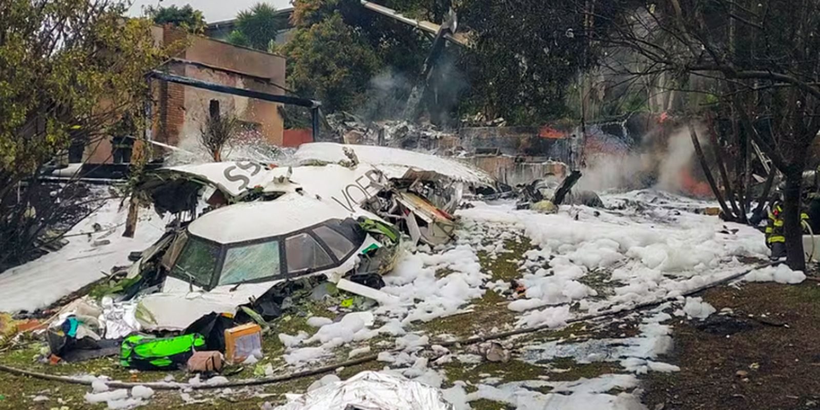 Justiça aceita denúncia e torna 12 executivos da Voepass réus por queda de avião