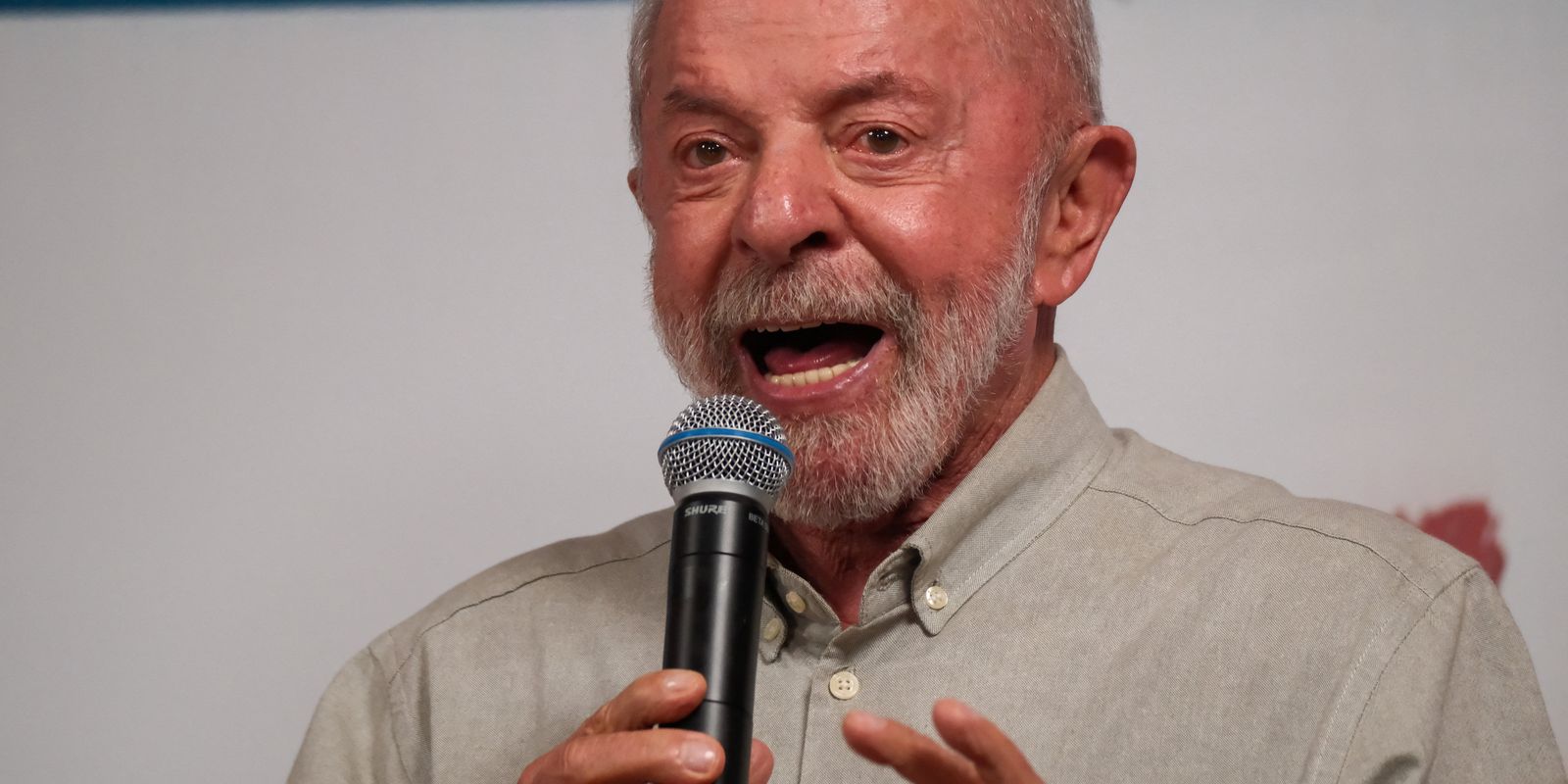 Lula anuncia versão universitária do Pé de Meia com depósitos mensais e anuais