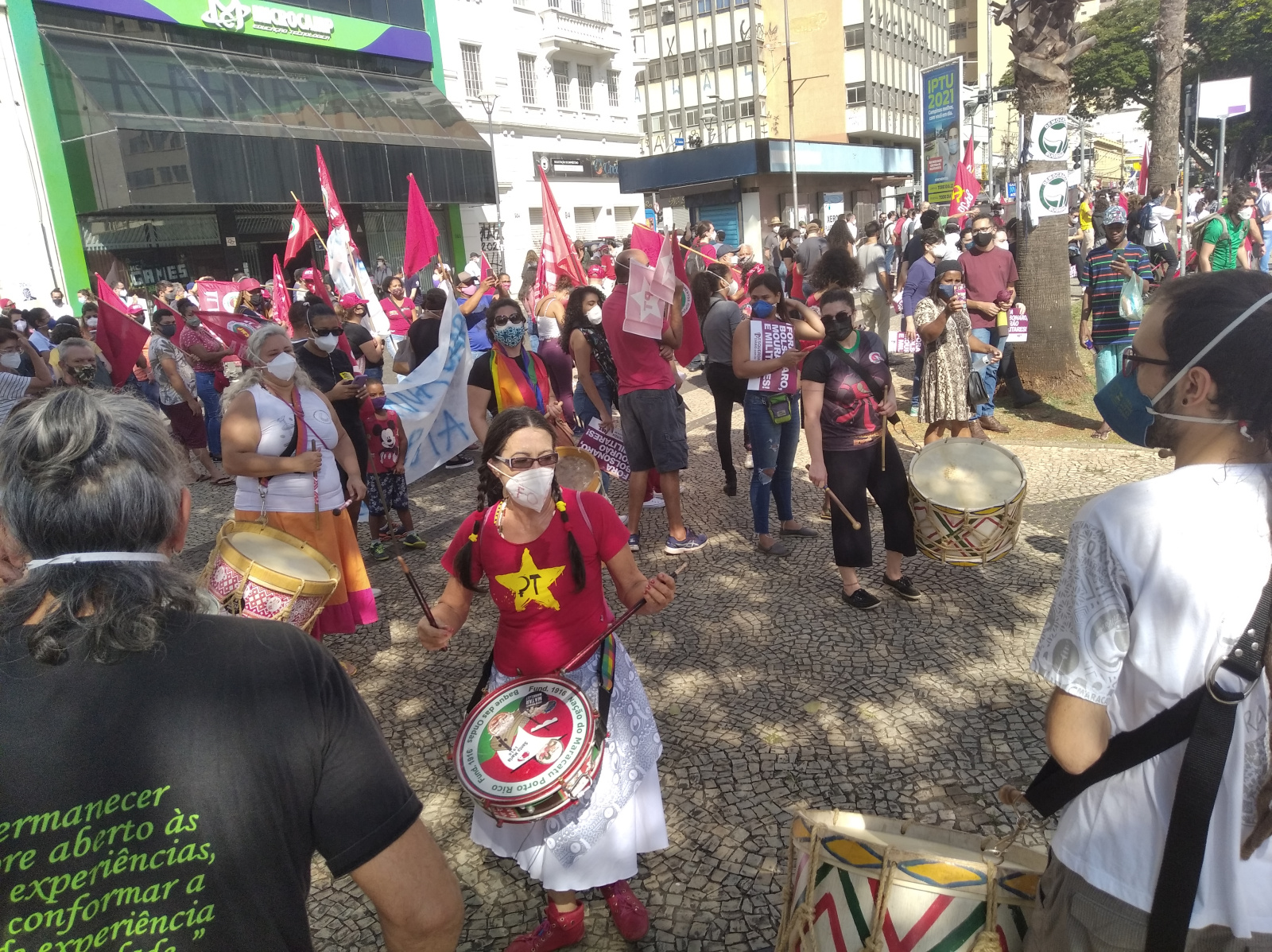 Lula entrega hoje sigilo ao TSE; Flávio cumpre agendas em Goiânia e grava em SP