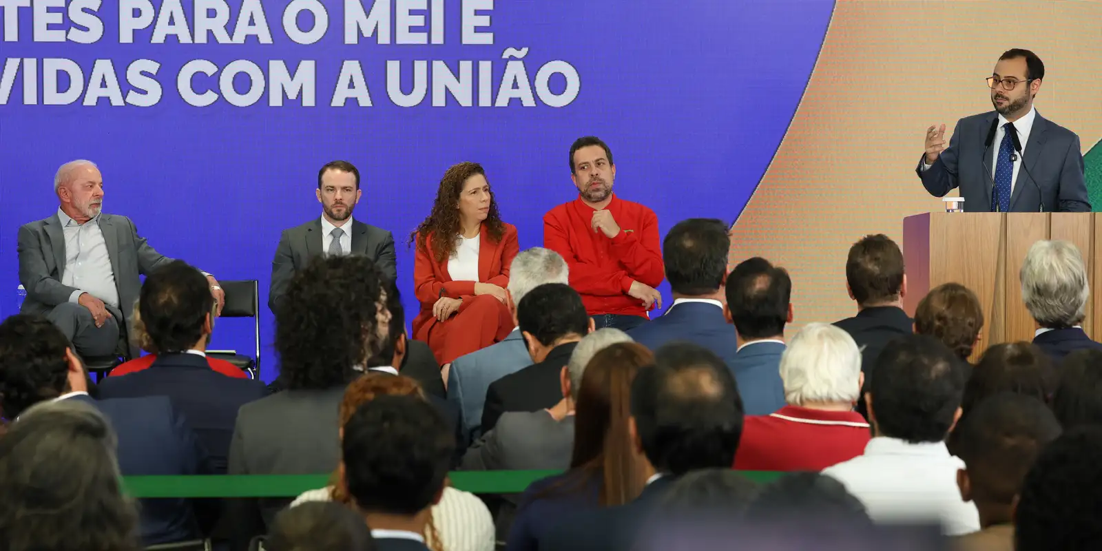 Lula sanciona Prospera MEI e perdoa dívidas; teto sobe e MEIs poderão contratar