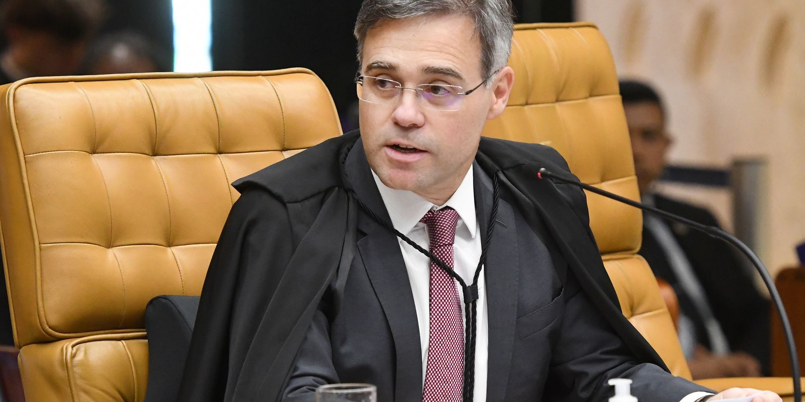 Mendonça manda remover vídeo de Janones e Lindbergh sobre Flávio