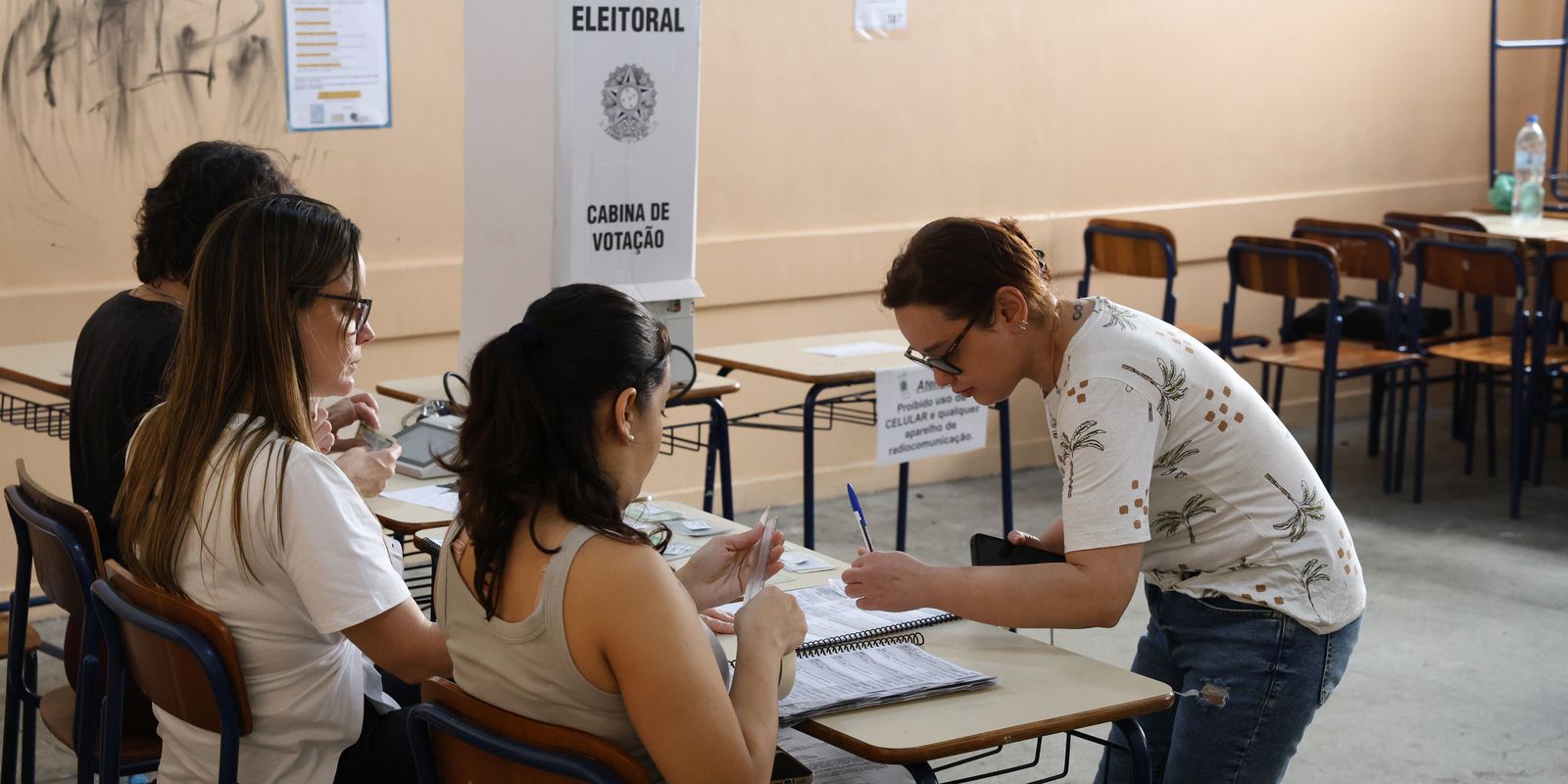 Perdeu o 1º turno? Eleitores aptos podem votar no 2º, dia 25/10