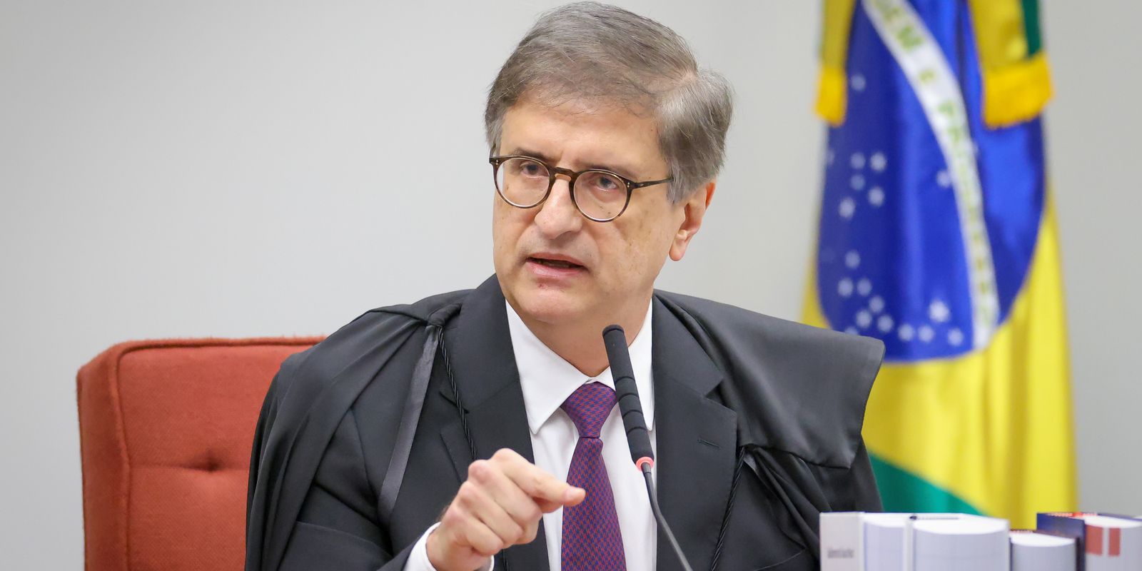 PGR envia parecer ao STF e não vê crime de abuso de autoridade envolvendo Mendonça