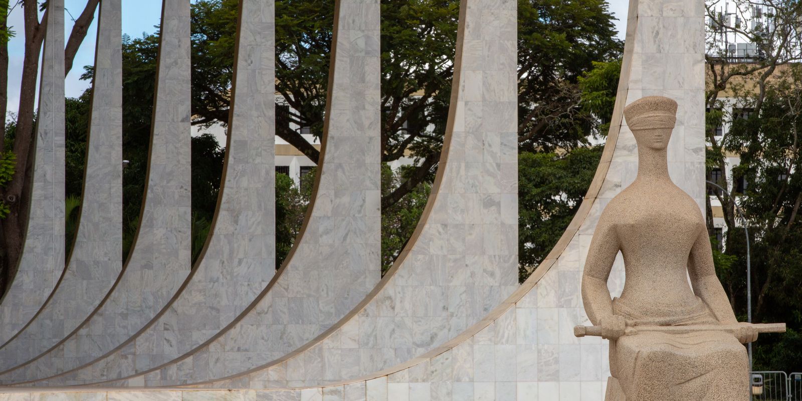 PSD recorre ao STF para reverter exclusão de votos e restabelecer 2º turno no RJ