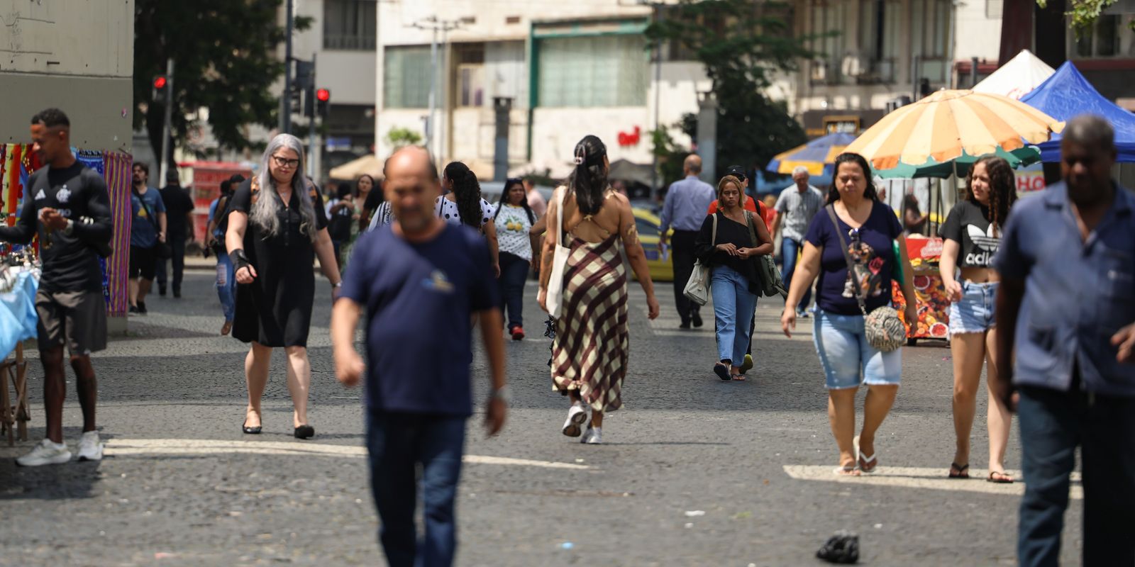 Senado aprova fim da escala 6x1; trabalhadores terão dois dias de descanso