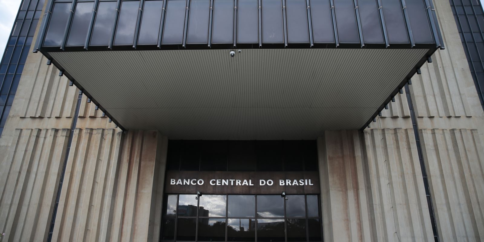 TCU dá quitação plena a gestores do BC e aprova contas de 2025