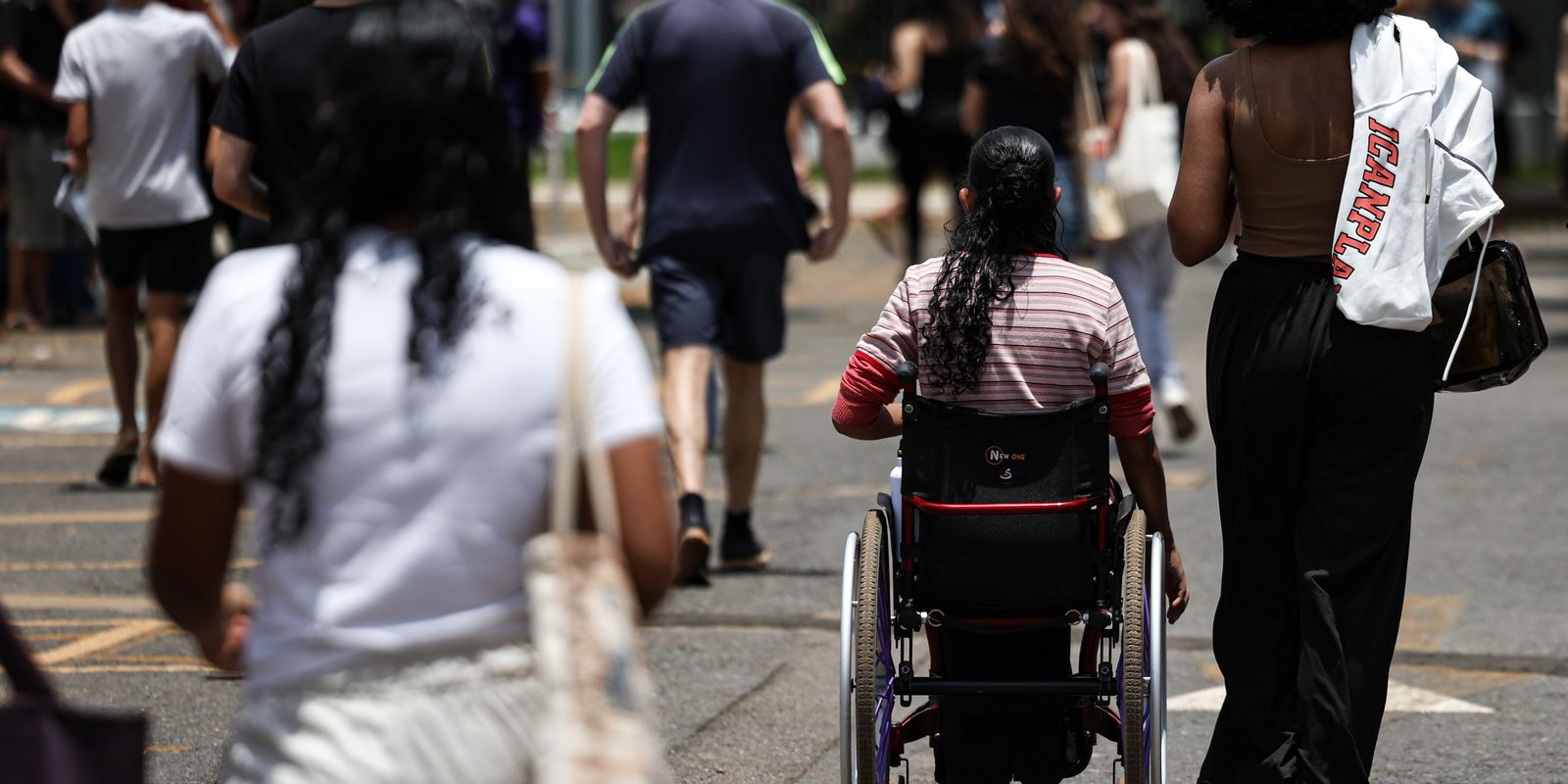 Último dia para escolher idioma do Enem 2026: inglês ou espanhol
